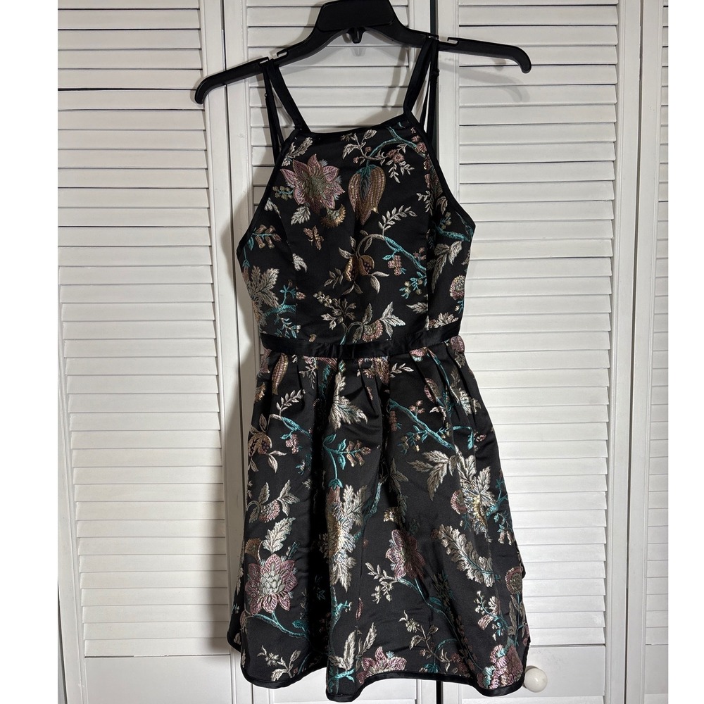 Kimchi Blue Black Metallic Floral Jacquard Mini Dress Open Back Size 4